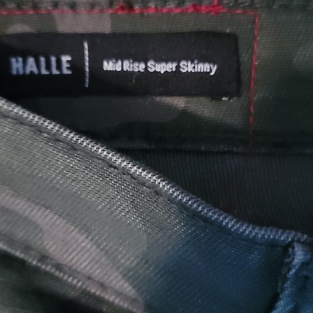 True Religion Camo Jeans - Picture 3 of 6